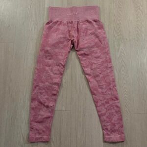 NVGTN Camo Seamless Leggings Color: Pastel Pink Size: L